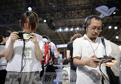 日本全息式高科技3d游戏:可以让人置身于其中