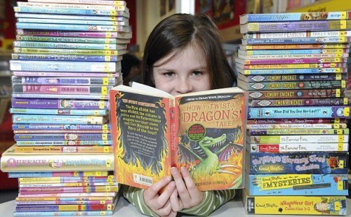 抛弃电子游戏 英国9岁女童7月阅读364本书_5