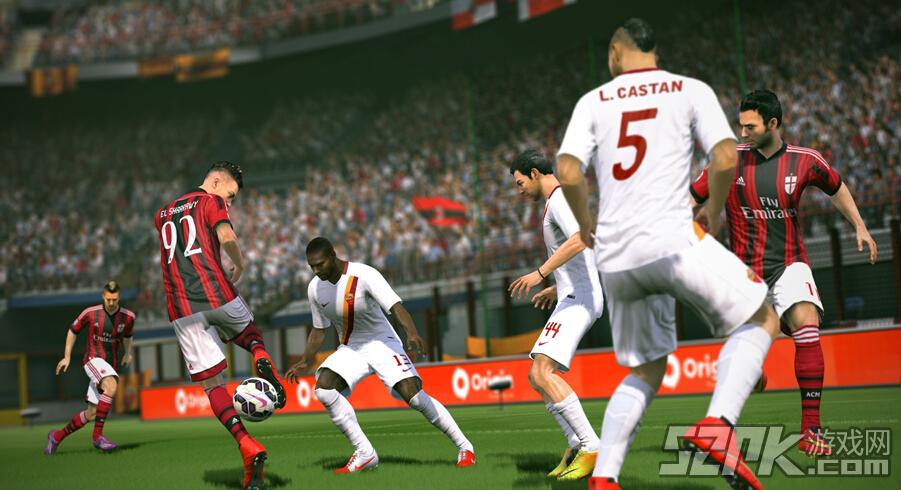 EA足球网游《FIFA世界》全新预告公布 临场感