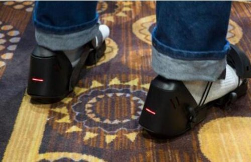 全球首款VR虚拟现实Taclim鞋子 亮相CES会展