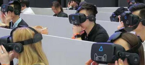 拓宽VR市场业务 HTC将于年底推出移动VR头显