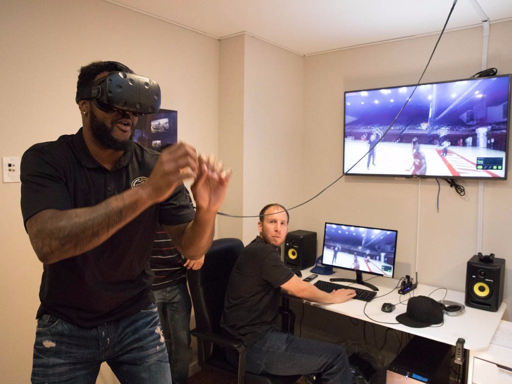 NBA球星参观硅谷高科技产业 STRIVR成其最关注亮点