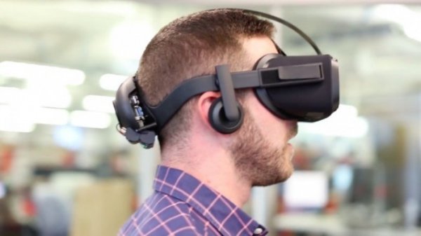 Facebook今年将推VR一体机 仅卖1000多元