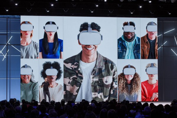 FacebookF8大会首日看点 VR仍然被寄予厚望